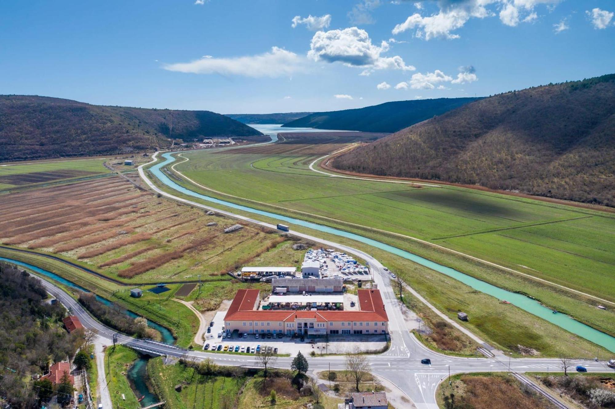 Apartman Ema 4+2 Koromačno Buitenkant foto