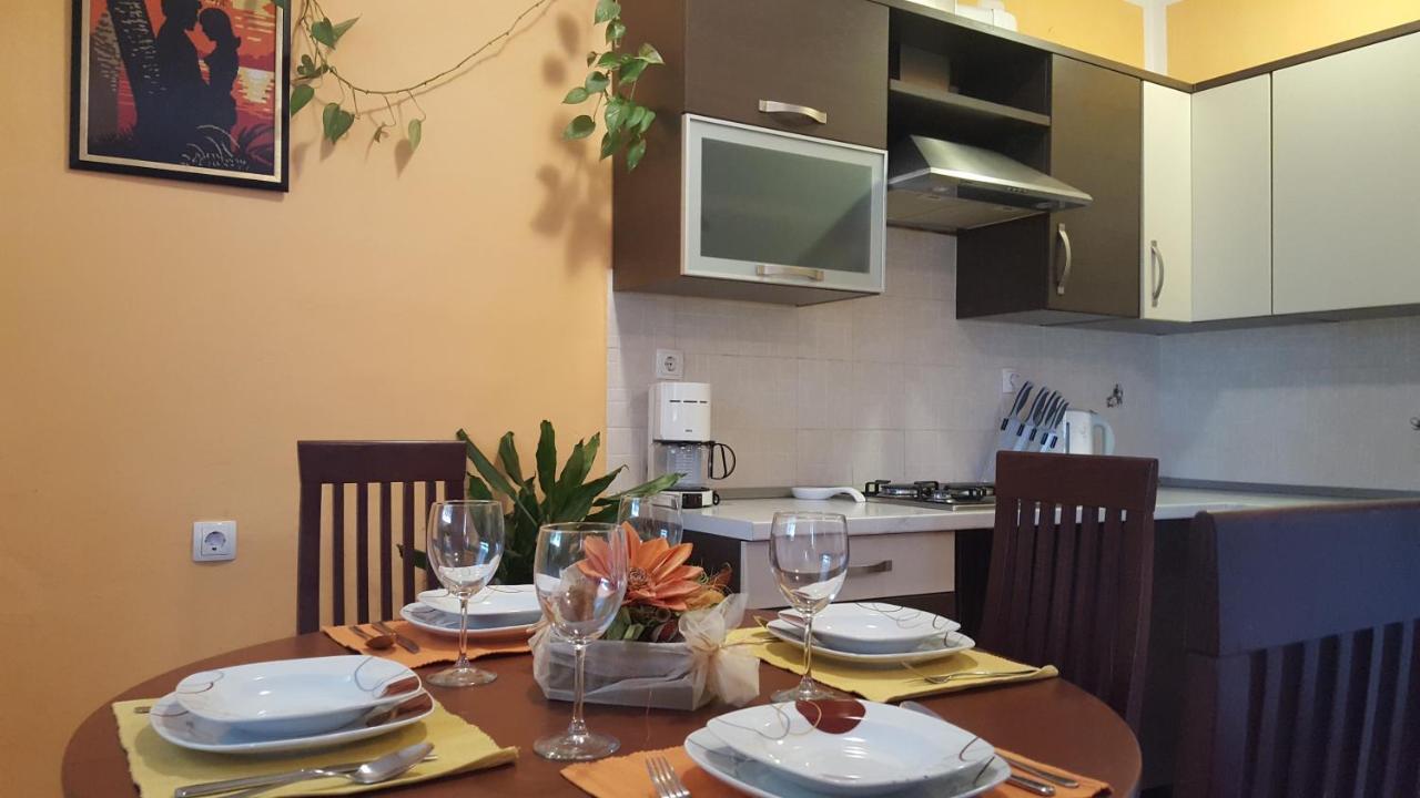 Apartman Ema 4+2 Koromačno Buitenkant foto