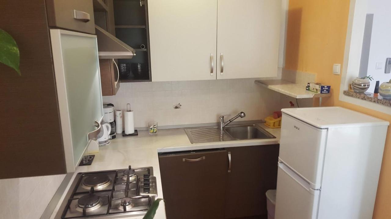Apartman Ema 4+2 Koromačno Buitenkant foto